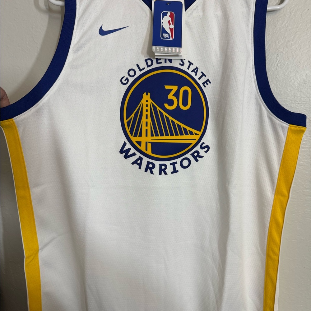 Official NBA GOLDEN STATE WARRIORS STEPHEN CURRY #30 JERSEY/Youth XL/NEW w Tags